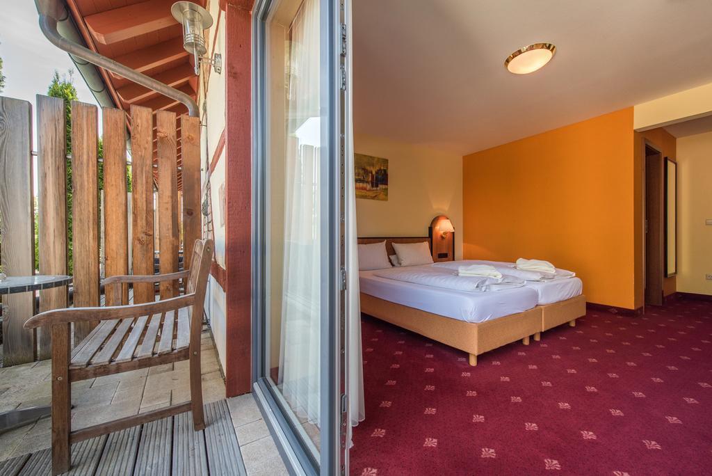 Landhotel Und Gasthof Hirsch Huettenreute Hosskirch Екстер'єр фото