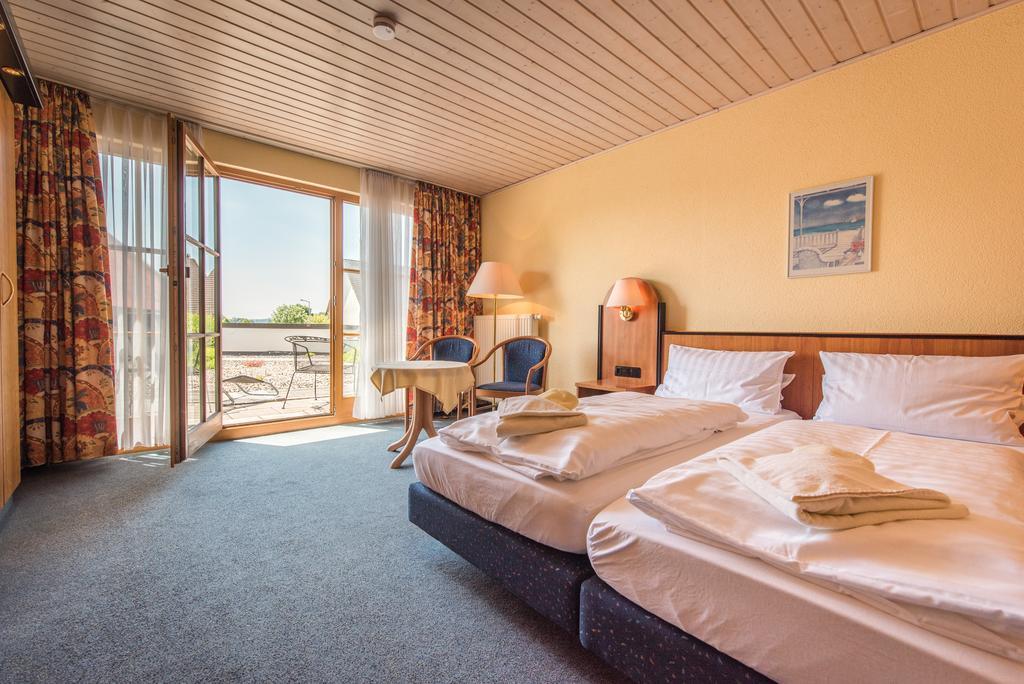 Landhotel Und Gasthof Hirsch Huettenreute Hosskirch Екстер'єр фото