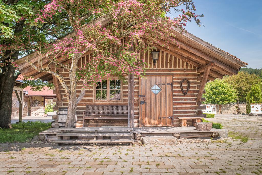 Landhotel Und Gasthof Hirsch Huettenreute Hosskirch Екстер'єр фото